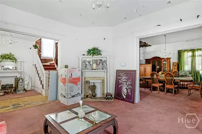 310 W 34th Street, Savannah, GA 31401 - Photo 4