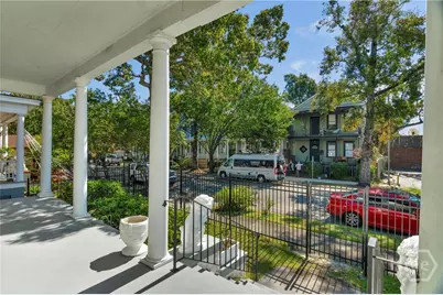 310 W 34th Street, Savannah, GA 31401 - Photo 2