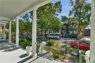 310 W 34th St, Savannah, GA 31401 - Photo 2
