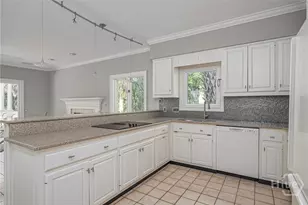 1 Bishopwood Ct, Savannah, GA 31411 - Photo 8