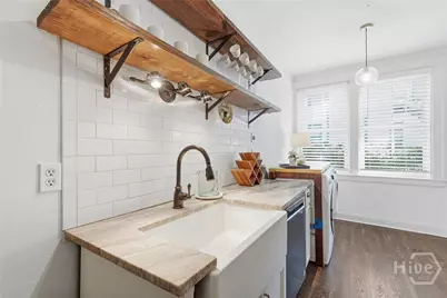 17 E 37th Street #3, Savannah, GA 31401 - Photo 4