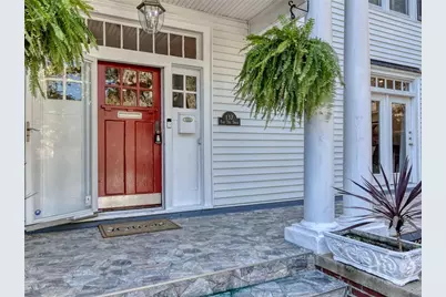 137 E 51st Street, Savannah, GA 31405 - Photo 4