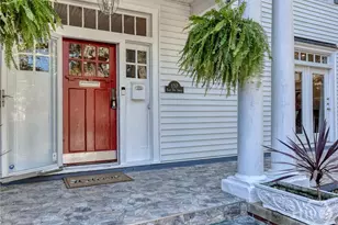 137 E 51st St, Savannah, GA 31405 - Photo 4