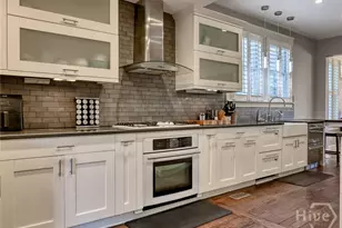 137 E 51st St, Savannah, GA 31405 - Photo 16
