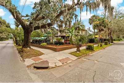 1106 E 48th Street, Savannah, GA 31404 - Photo 4