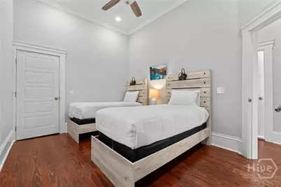 407 W 35th Street, Savannah, GA 31401 - Photo 32