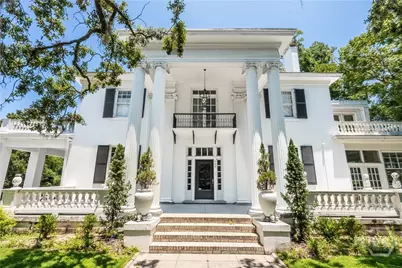 602 E Victory Drive, Savannah, GA 31405 - Photo 1