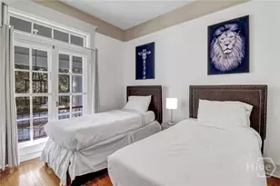 602 E Victory Dr, Savannah, GA 31405 - Photo 32