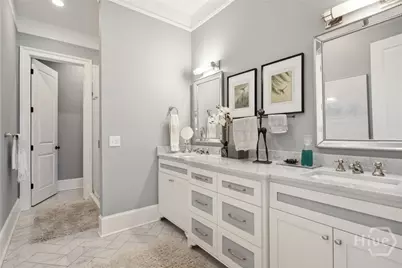 318 E Hall Street, Savannah, GA 31401 - Photo 22