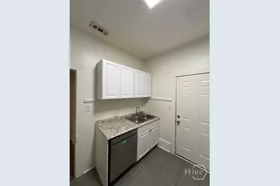 404 E 31st Street, Savannah, GA 31401 - Photo 28