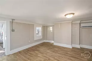 404 E 31st St, Savannah, GA 31401 - Photo 8
