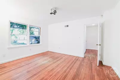 112 E Derenne Avenue, Savannah, GA 31405 - Photo 18