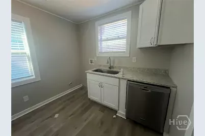 13 W 52nd Street, Savannah, GA 31405 - Photo 2
