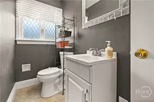 202 E 64th St, Savannah, GA 31405 - Photo 32