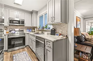 202 E 64th St, Savannah, GA 31405 - Photo 24