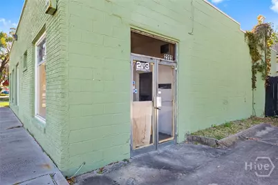 2203 Skidaway Road, Savannah, GA 31404 - Photo 10