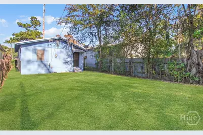 811A W 52nd Street, Savannah, GA 31405 - Photo 32
