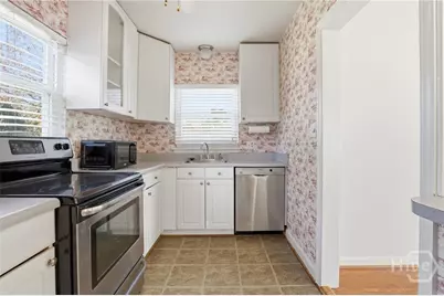 115 E 60th Street, Savannah, GA 31405 - Photo 14