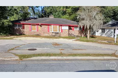 110 E Derenne Avenue, Savannah, GA 31405 - Photo 10