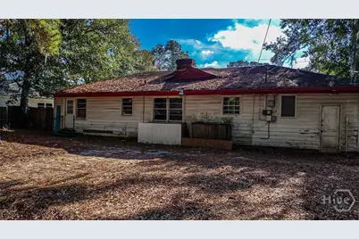 110 E Derenne Avenue, Savannah, GA 31405 - Photo 2