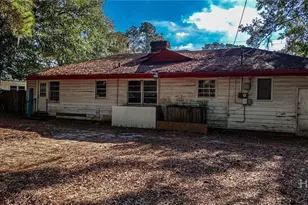 110 E Derenne Ave, Savannah, GA 31405 - Photo 2
