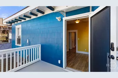 534 E Waldburg Street, Savannah, GA  - Photo 36