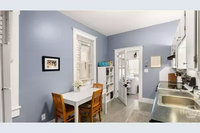 534 E Waldburg Street, Savannah, GA  - Photo 12