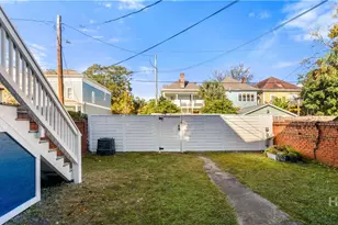 534 E Waldburg St, Savannah, GA - Photo 16