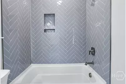 1520 E 56th Street, Savannah, GA 31404 - Photo 32