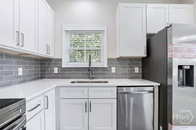 1520 E 56th Street, Savannah, GA 31404 - Photo 12