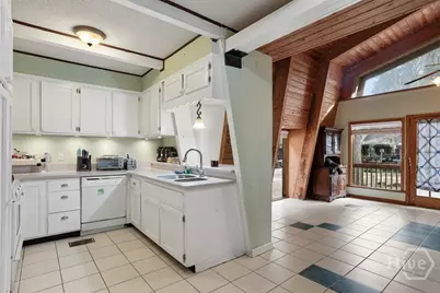 24 Crisp Street, Savannah, GA 31410 - Photo 8