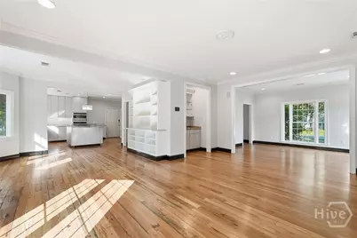 711 Bradley Point Road, Savannah, GA 31410 - Photo 10