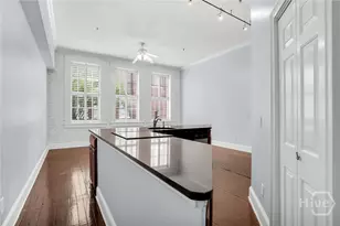 321 W Broughton St, Savannah, GA 31401 - Photo 10