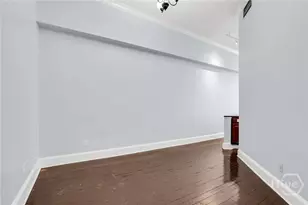 321 W Broughton St, Savannah, GA 31401 - Photo 6