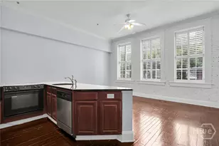 321 W Broughton St, Savannah, GA 31401 - Photo 20