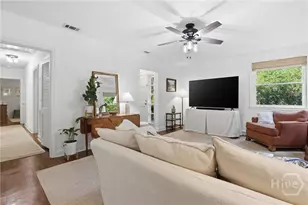 9 Colonel Estill Ave, Savannah, GA 31406 - Photo 8