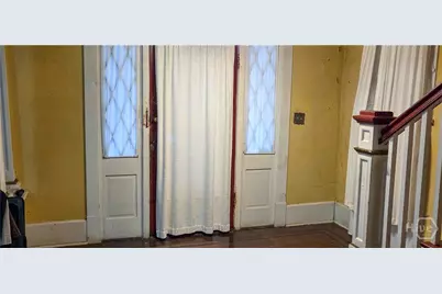 218 W 38th Street, Savannah, GA 31401 - Photo 4