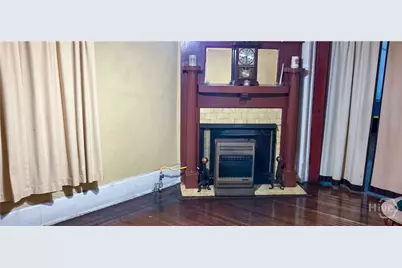 218 W 38th Street, Savannah, GA 31401 - Photo 8