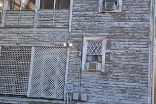 218 W 38th St, Savannah, GA 31401 - Photo 16