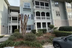 1313 Whitemarsh Way, Savannah, GA 31410 - Photo 2