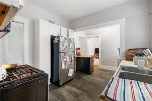 201 E 49th St, Savannah, GA 31405 - Photo 28