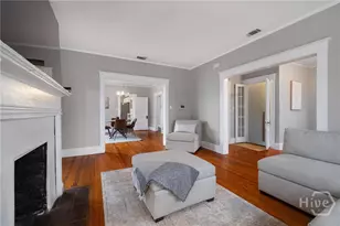 201 E 49th St, Savannah, GA 31405 - Photo 6