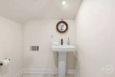 103 E 51st Street, Savannah, GA 31405 - Photo 34