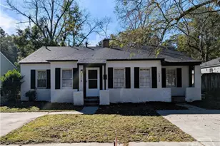 1317 E 54th St, Savannah, GA 31404 - Photo 2
