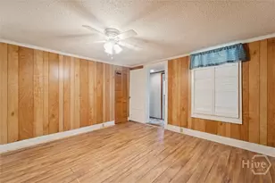 742 E Park Ave, Savannah, GA 31401 - Photo 32