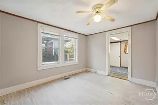 742 E Park Ave, Savannah, GA 31401 - Photo 28