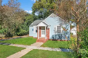 1216 E 37th St, Savannah, GA 31404 - Photo 2