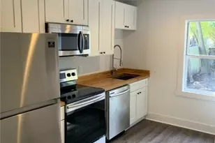 9 W 48th St, Savannah, GA 31405 - Photo 12