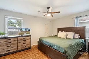 325 Manor Dr, Savannah, GA 31404 - Photo 8