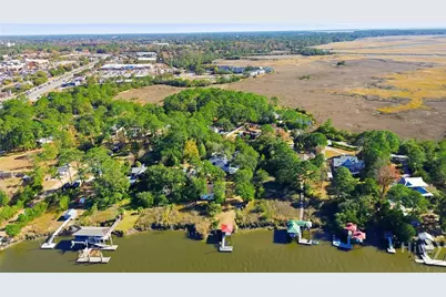 9 Brewster Street, Savannah, GA 31419 - Photo 32